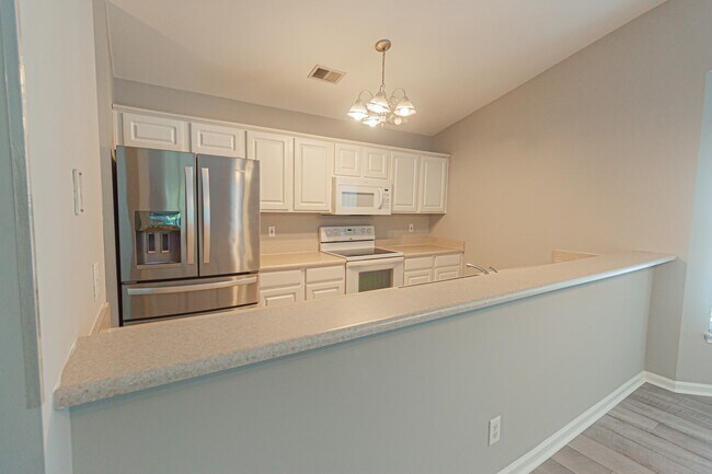 Foto del edificio - 4850 Meadowsweet Dr