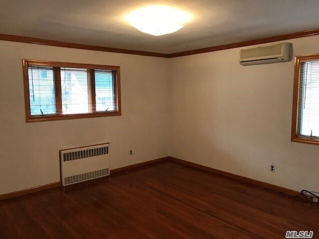 Foto del edificio - 248-27 Thornhill Ave