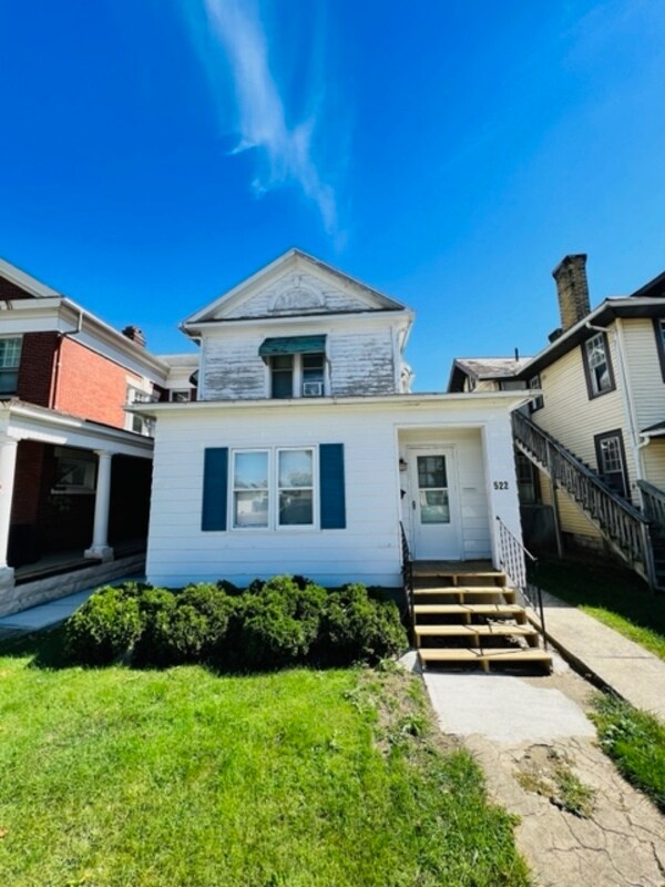 522 N Columbus St Unit A, Lancaster, OH 43130 Condo for Rent in