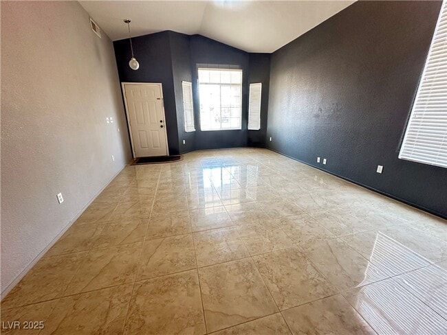 Building Photo - 9522 Lavarun Ct