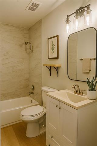 Foto del edificio - 219 Lynn St