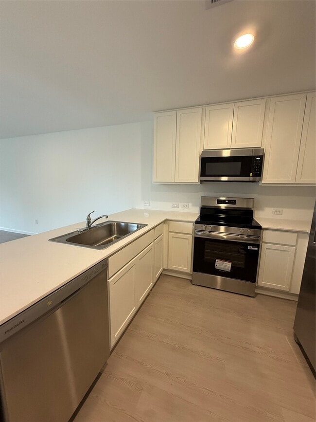 Building Photo - 18753 Loom dr