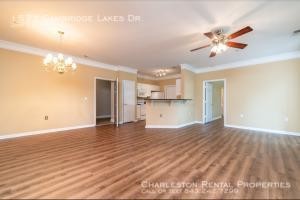 Building Photo - 1571 Cambridge Lakes Dr