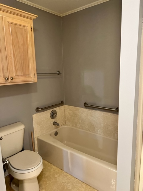 Building Photo - 6222 Summerhill Pl