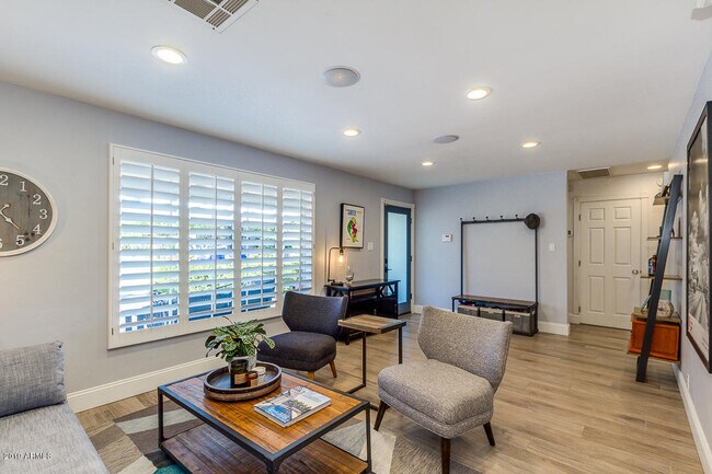 Foto del edificio - 4113 E Minnezona Ave