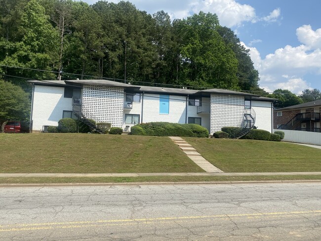 Foto del edificio - BOLDEN SPRINGS APARTMENTS