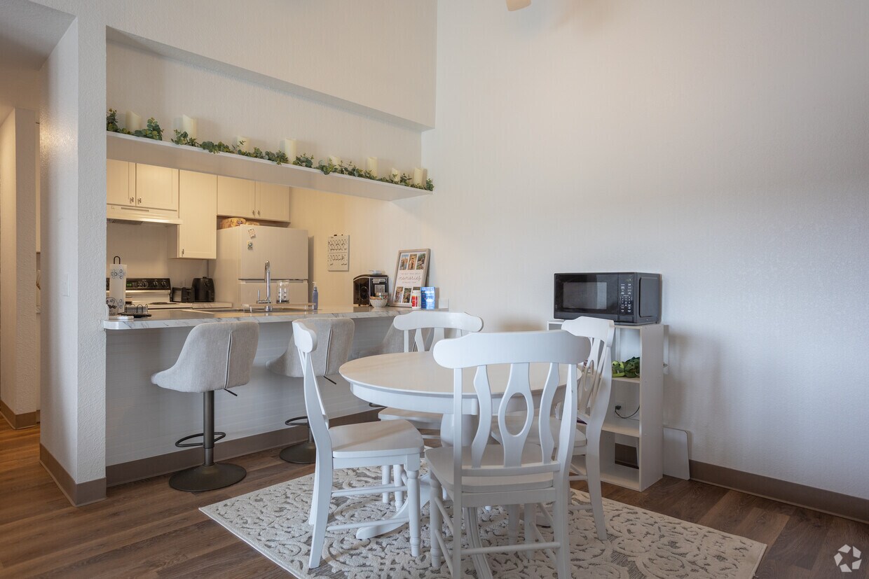 Foto principal - Arboretum Apartment Homes