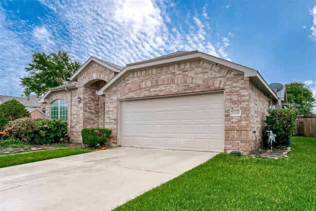 Foto del edificio - 21203 Branchport Dr