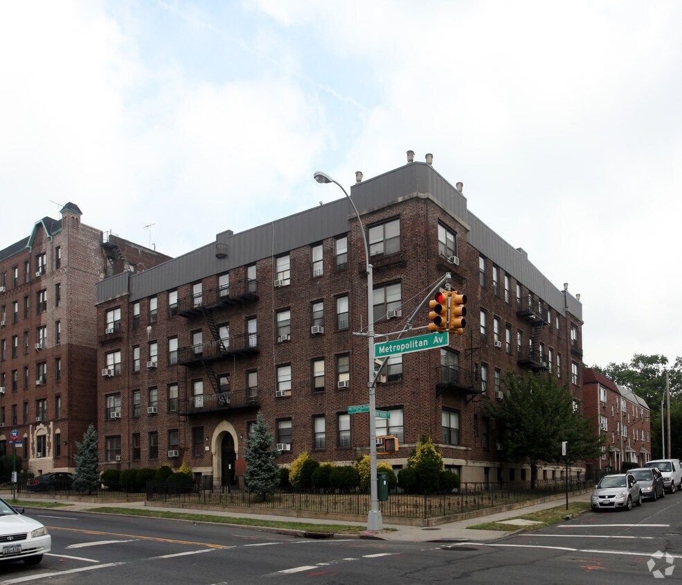 11951 Metropolitan Ave, Kew Gardens, NY 11415 Apartments in Kew Gardens, NY