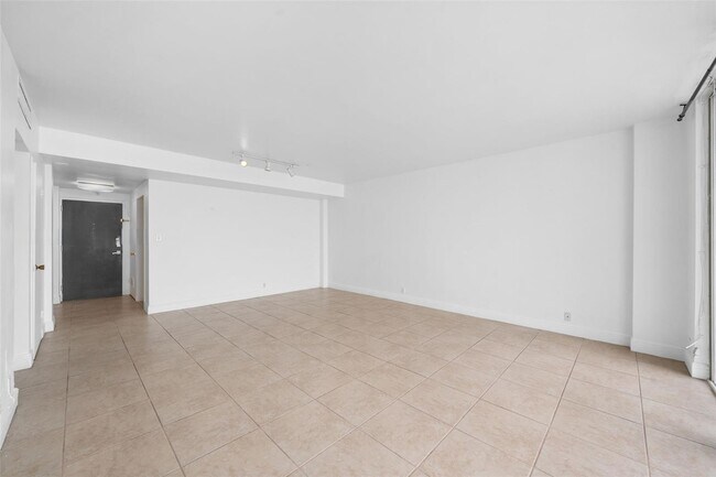 Foto del edificio - 3301 NE 5th Ave
