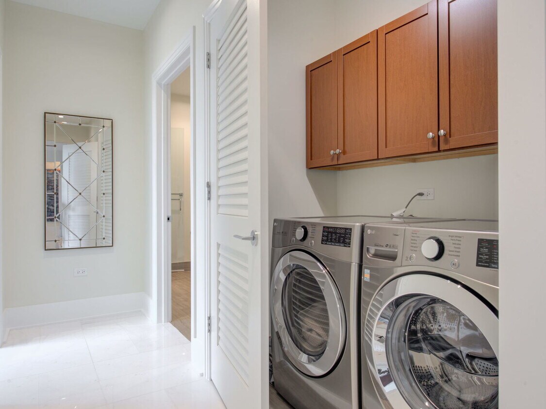 Foto principal - 363 E Wacker Dr