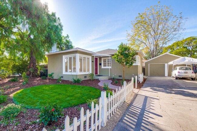 Building Photo - Wow! What a Great Home! Available Soon!