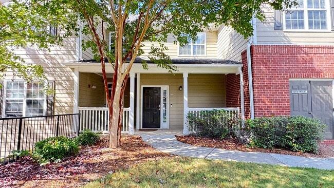 Foto del edificio - 5103 Woodland Ln