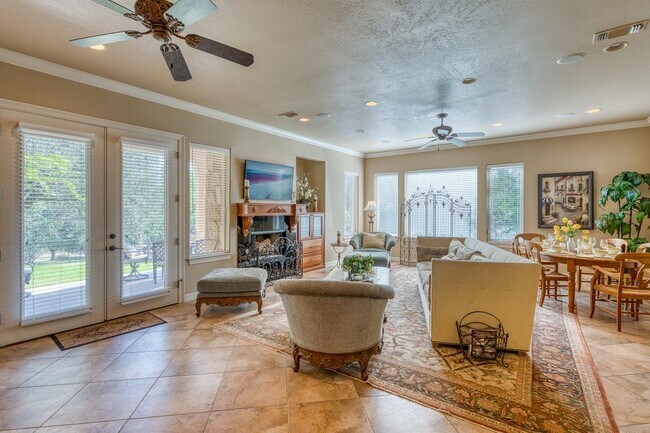 Foto del edificio - 111 Lachite