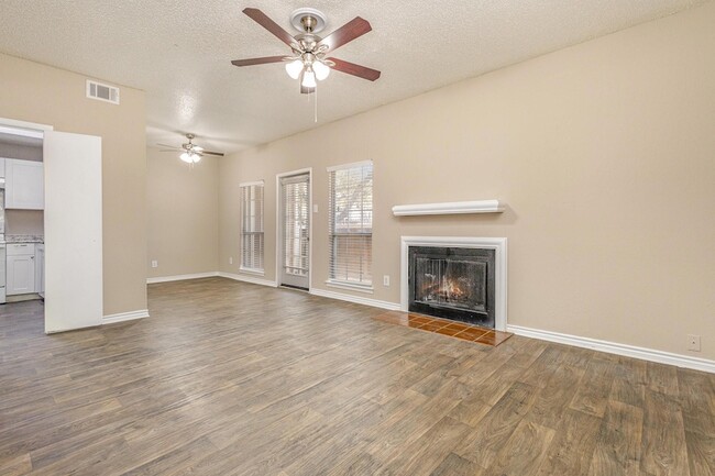 Foto del edificio - 3603A W Northgate Dr