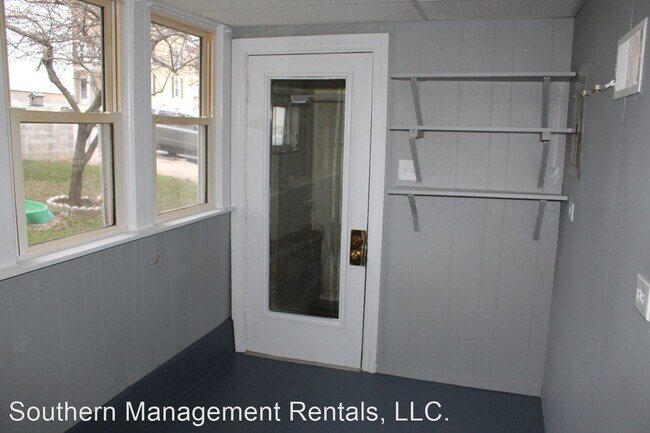 Building Photo - 1 br, 1 bath House - 8 Henrietta St. 1st F...