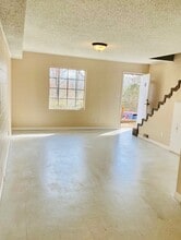 Building Photo - 3322 S Westwood Blvd