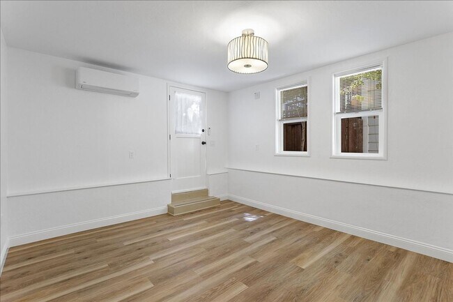 Foto del edificio - 1443 Stanton St