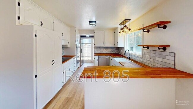 Foto del edificio - 1239 Rotella St