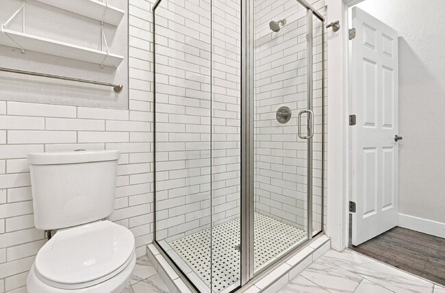 Building Photo - $1,720.95 with $300 off the first month rent, 1 Bed - 1 Bath, Condo in Denver with All Utilities ...