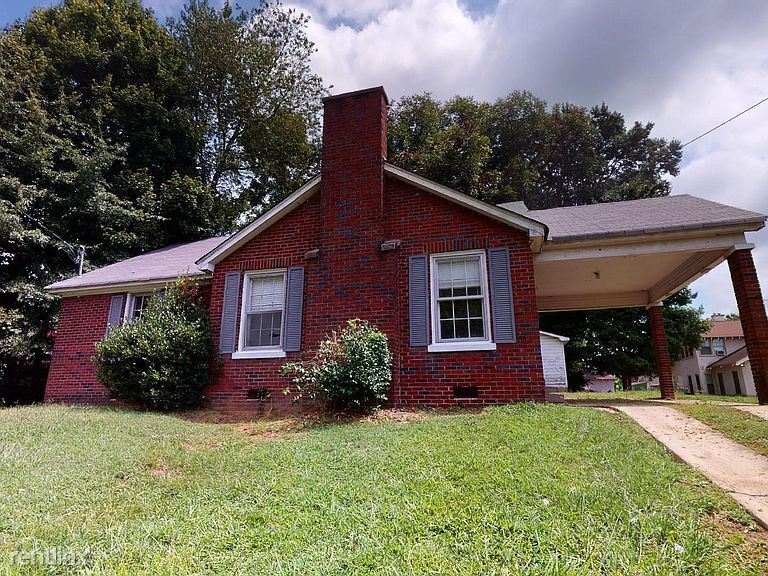 704 Troy Ave, Dyersburg, TN 38024 House Rental in Dyersburg, TN