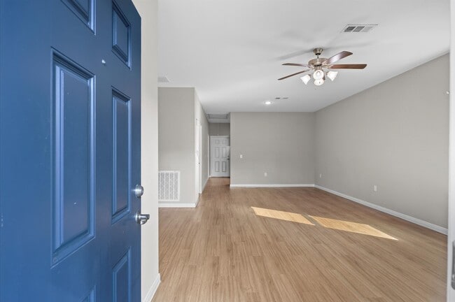 Foto del edificio - 47 County Rd