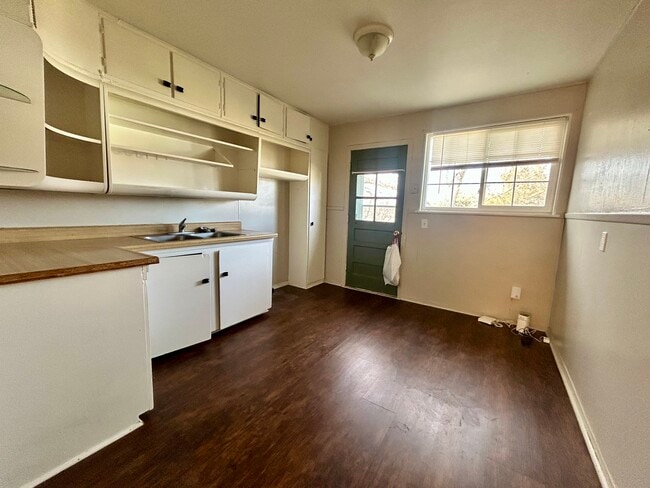 Foto del edificio - Tenth Street Apartments