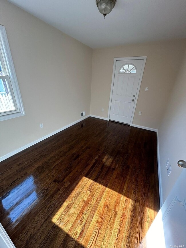 Building Photo - 5219 Avenue K