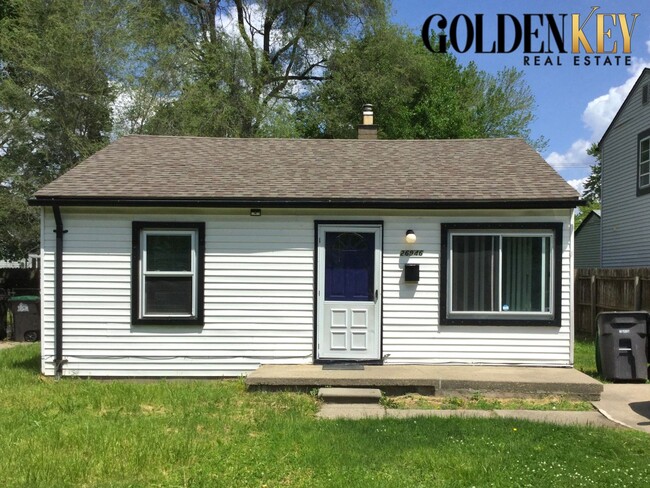 Building Photo - Large 2 Bed 1 Bath Single Family Home in T...