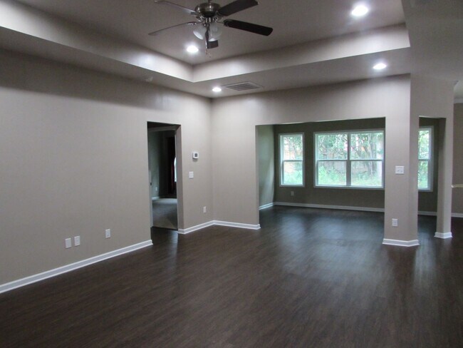 Foto del edificio - 15 Whitetail Cir
