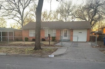 Building Photo - 2051 Shortal St