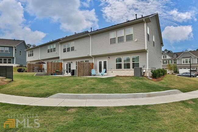 Building Photo - 6363 Lanier Harbor Lndg