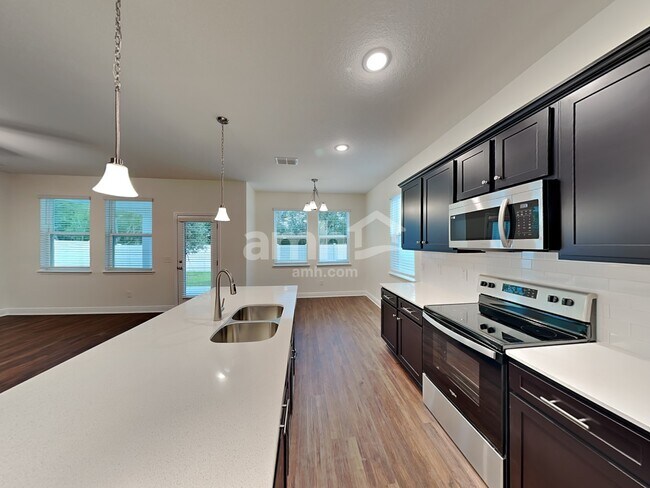 Building Photo - 2820 Ponds Trl