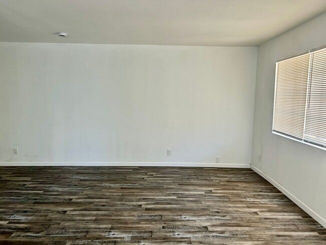 Foto del edificio - 162 Marin Ave