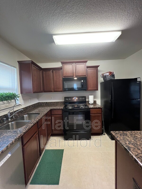 Building Photo - 2331 Golden Brandy Ln