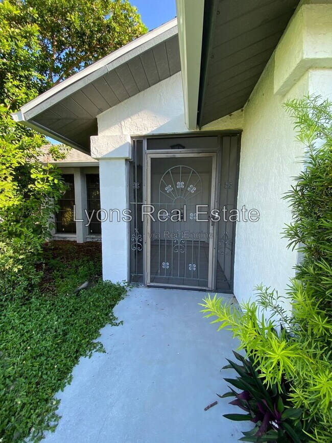 Foto del edificio - 225 SE 31st St