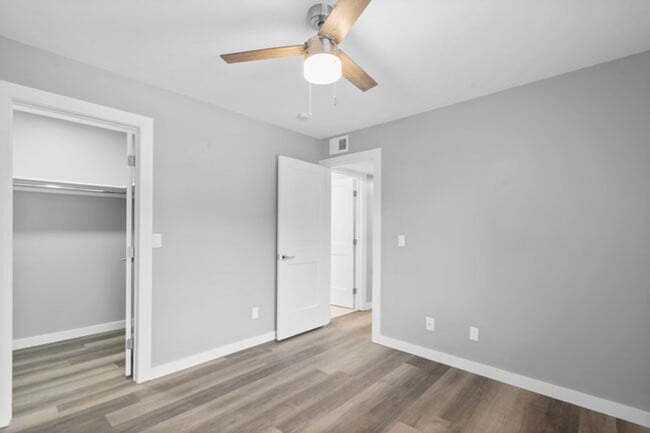 Interior Photo - Elizabeth Green