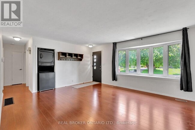 Building Photo - 1017 Braeside St