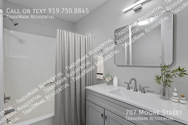 Foto del edificio - 707 S Moore St