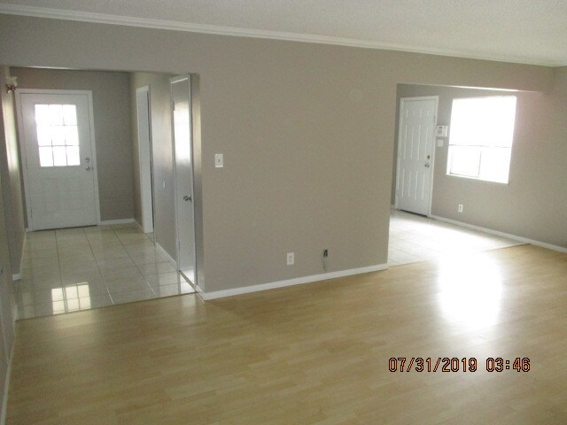 Building Photo - 5432 Mountain View Dr