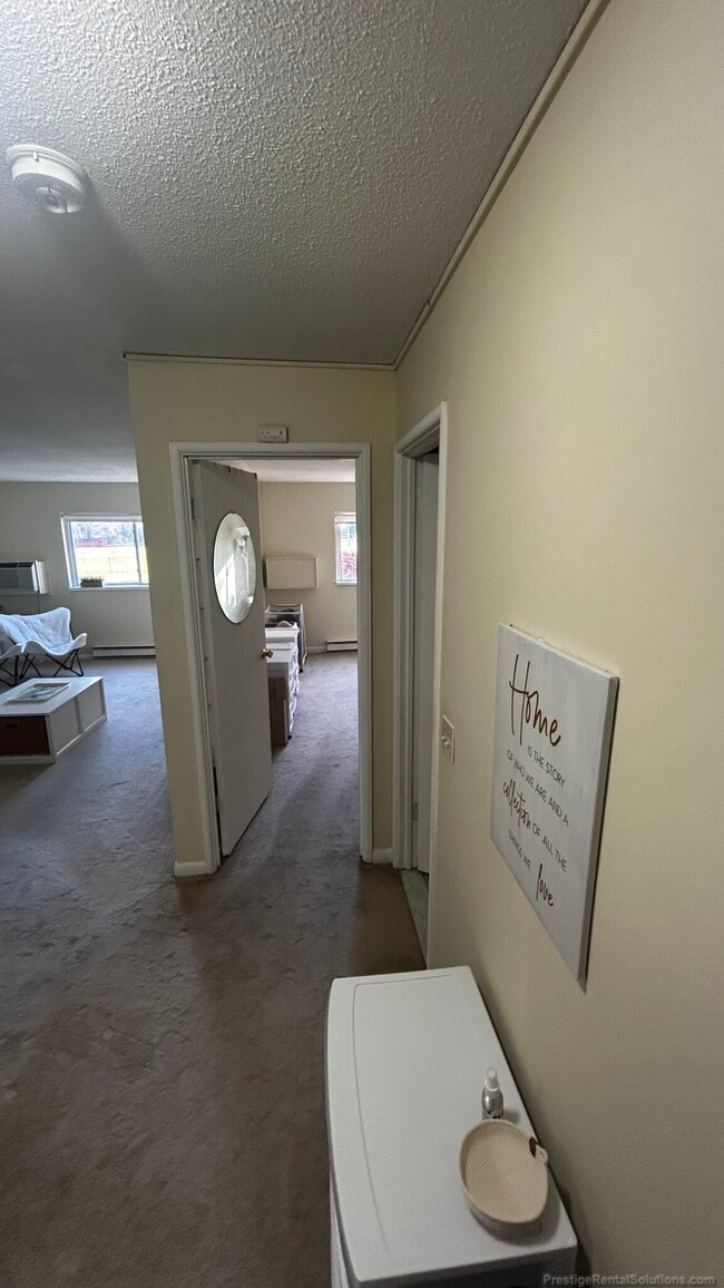 Building Photo - 66 Mayflower Ave