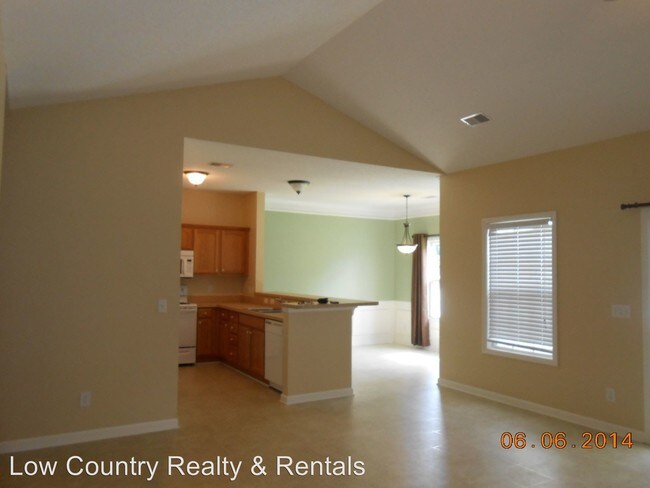 Foto del edificio - 3 br, 2 bath House - 14 Kendall Dr