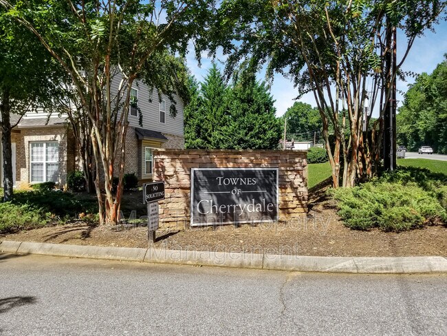 Foto del edificio - 209 Ashby Dr