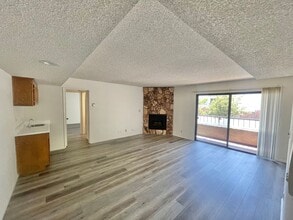 Building Photo - 12120 Texas Ave