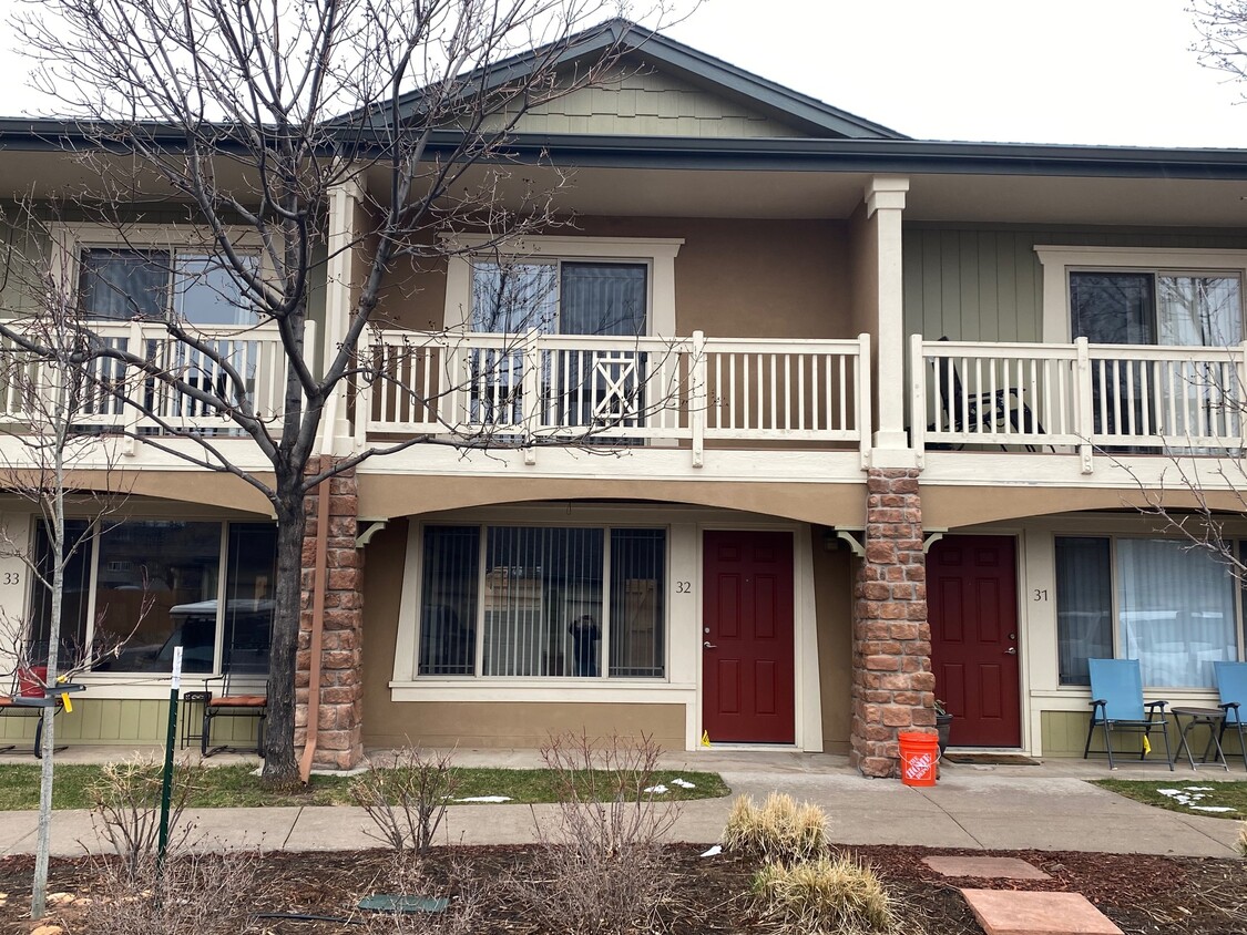Primary Photo - 4800 Osage Dr