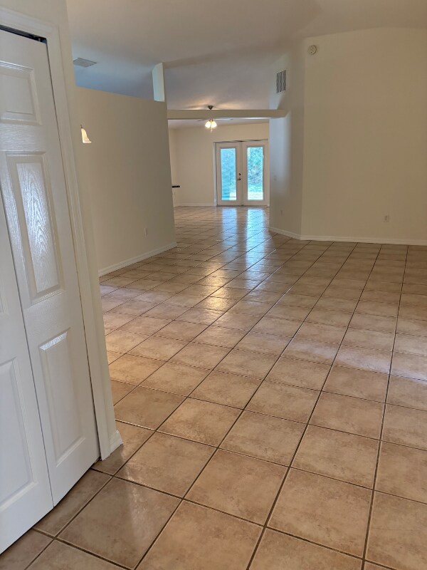 Foto del edificio - 109 Skyflower Cir