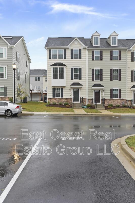 Building Photo - 323 Patterson Pk Rd