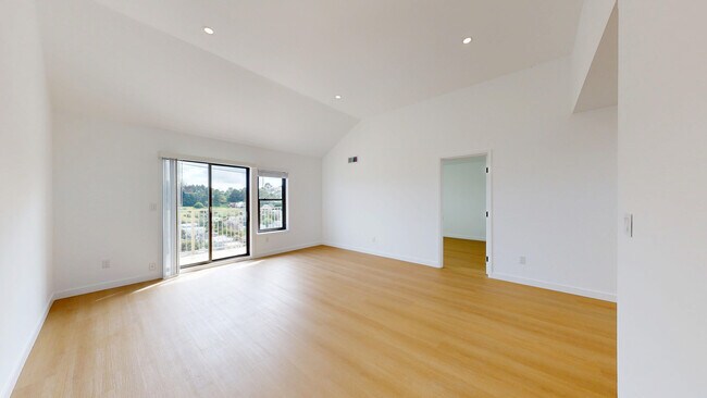 Foto del edificio - 2035 Castro St