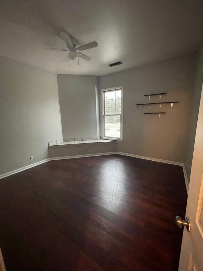 Habitación 2 - Disponible - 413 E 38th St