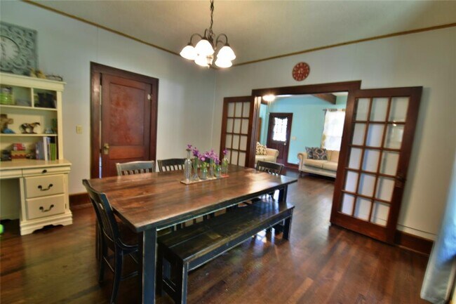 Foto del edificio - 920 N Rockwall St